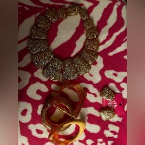 Sassy Jones Vintage Olivia 5 piece Set.